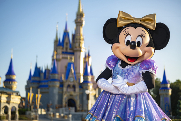 Minnie Mouse Joining Mickey at Town Square Theater July 6th, 2022 – Mousesteps