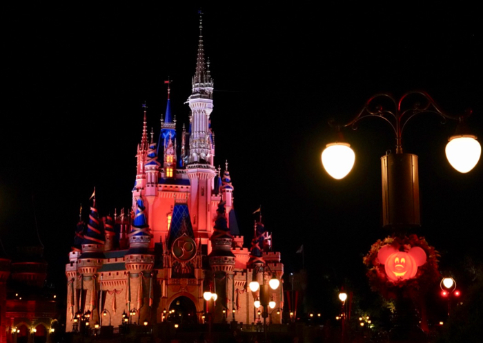 Disney S After Hours Boo Bash Nighttime Photos Including Projections From 1st Night Mousesteps