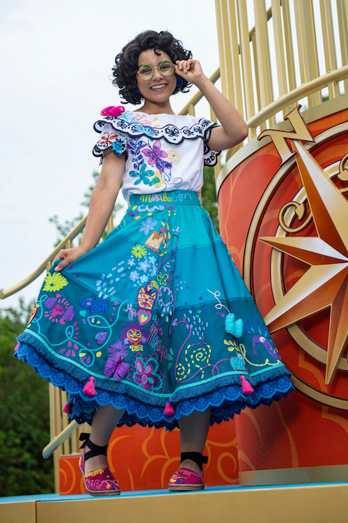 We Met Mirabel From 'Encanto' at Magic Kingdom!