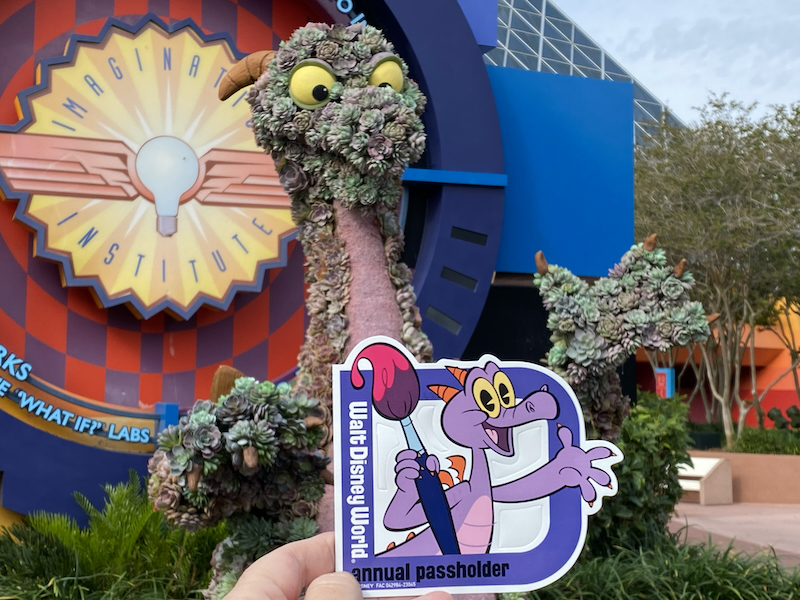 Figment Passholder magnet and Figment topiary 