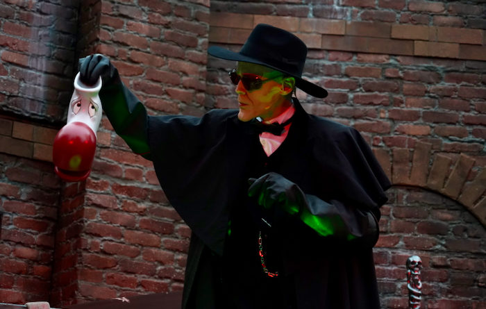 Judge Doom and Toon Shoe at Oogie Boogie Bash 2023