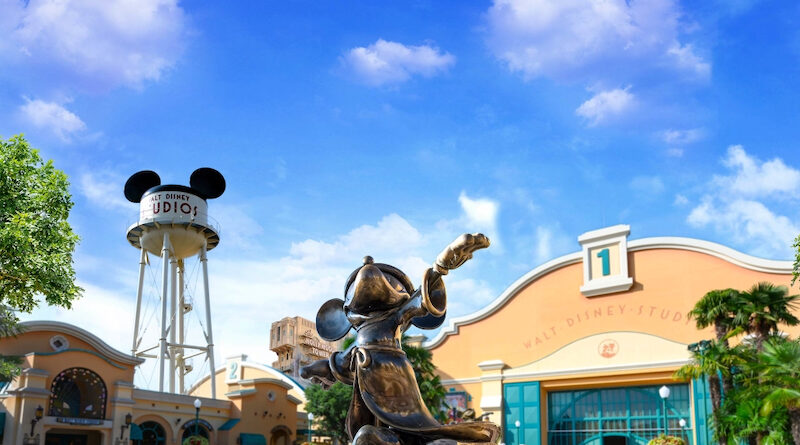 Sorcerer Mickey Statue at Walt Disney Studios Park
