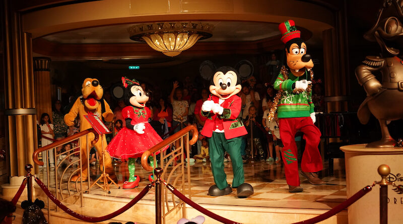 Mickey, Minnie, Goofy and Pluto in the Disney Dream Tree Lighting Ceremony