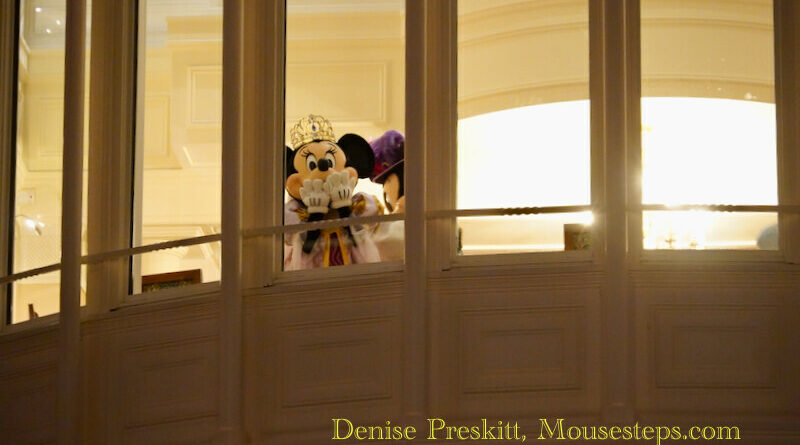 Minnie Mouse in the window at the Disneyland Hotel
