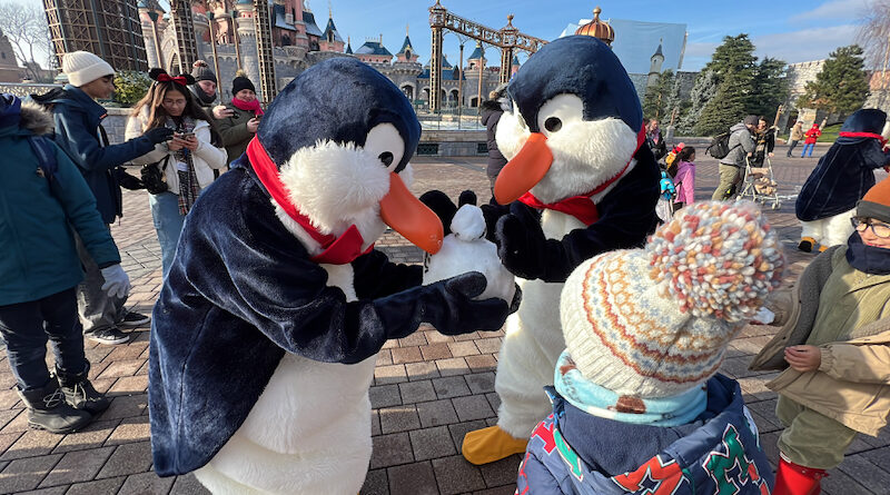 Mary Poppins Penguins with Snowman at Disneyland Paris